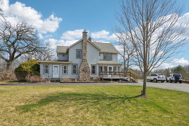 S102W33389 County Road Lo, Mukwonago, WI 53149