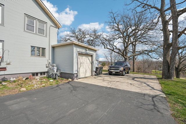 S102W33389 County Road Lo, Mukwonago, WI 53149