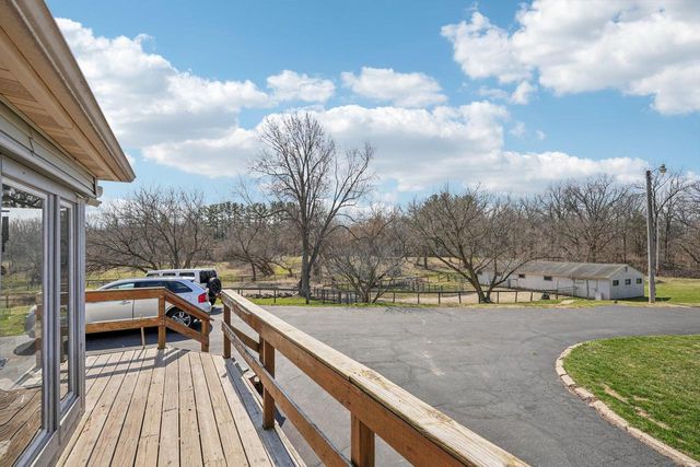 S102W33389 County Road Lo, Mukwonago, WI 53149