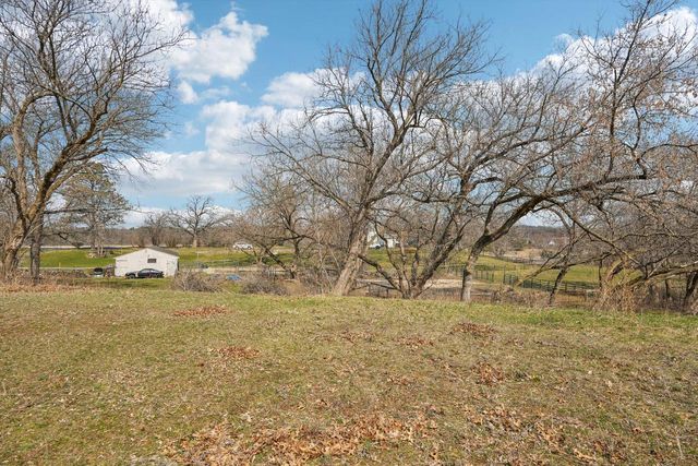 S102W33389 County Road Lo, Mukwonago, WI 53149
