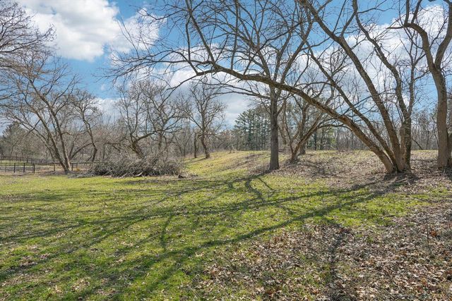 S102W33389 County Road Lo, Mukwonago, WI 53149