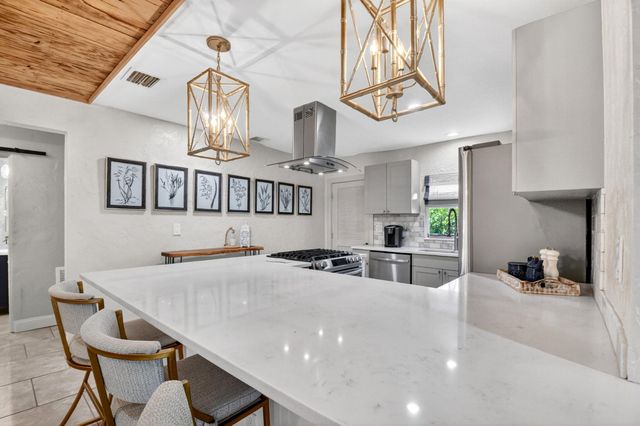 500 Churchill Road, West Palm Beach, FL 33405