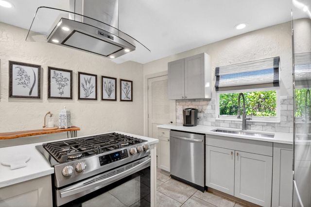 500 Churchill Road, West Palm Beach, FL 33405