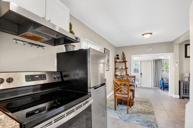 500 Churchill Road, West Palm Beach, FL 33405