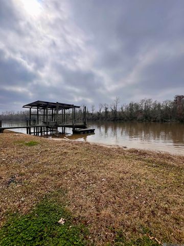 15885 Cypress Point Ln, French Settlement, LA 70733