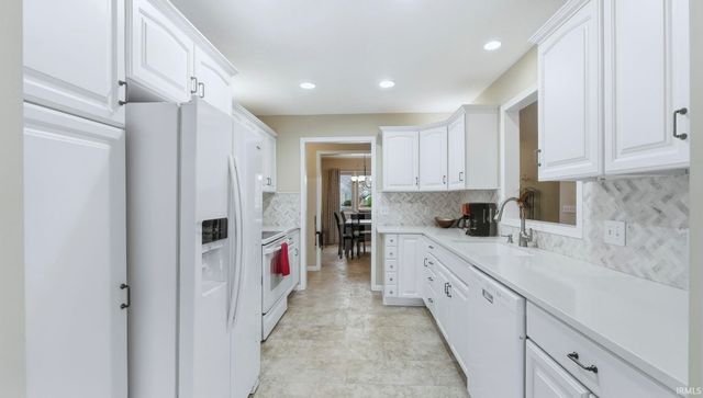 5539 Donatello Drive-92, Fort Wayne, IN 46818