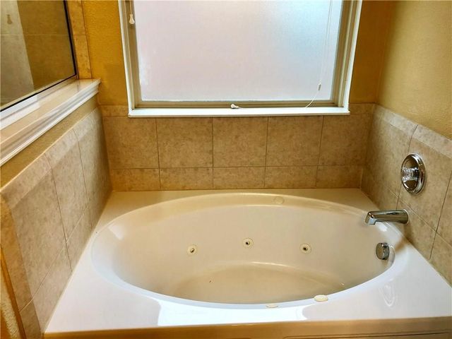 5716 Sapphire Pool Trail, Fort Worth, TX 76244