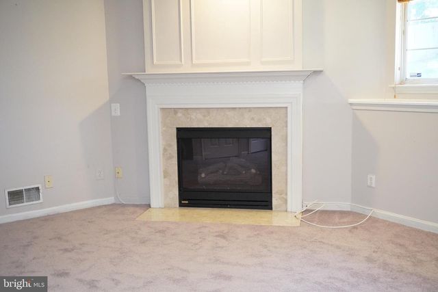 14882 GERANIUM CT, Woodbridge, VA 22193