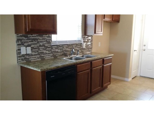 925 Parkplace Ridge 925, Princeton, TX 75407