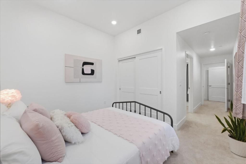 Image 23 of property listing at 42111 Osgood Road 410, Fremont, CA 94539