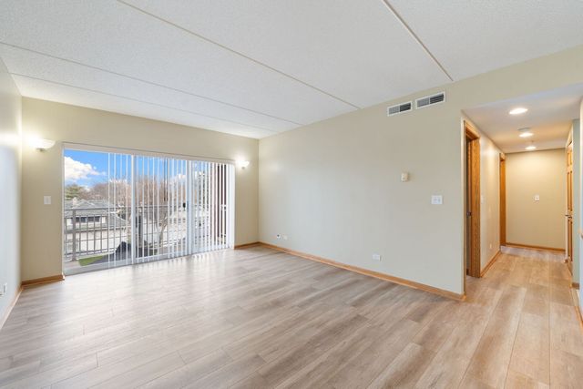 6559 W George Street 309, Chicago, IL 60634