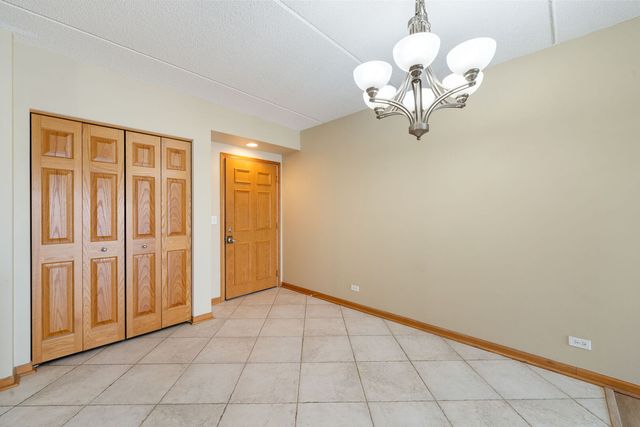 6559 W George Street 309, Chicago, IL 60634