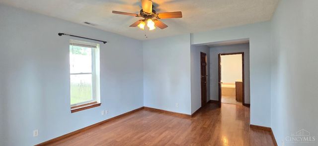 10070 St Rt 132, Pleasant Plain, OH 45162