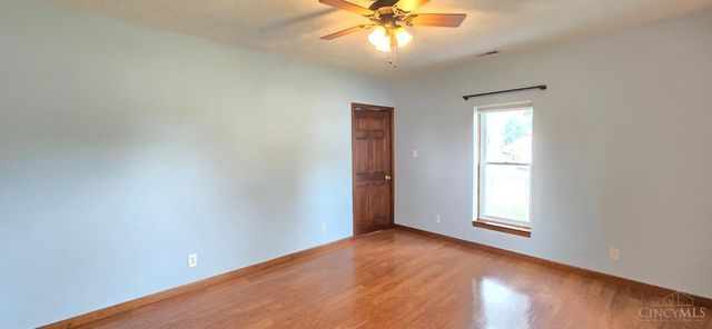 10070 St Rt 132, Pleasant Plain, OH 45162