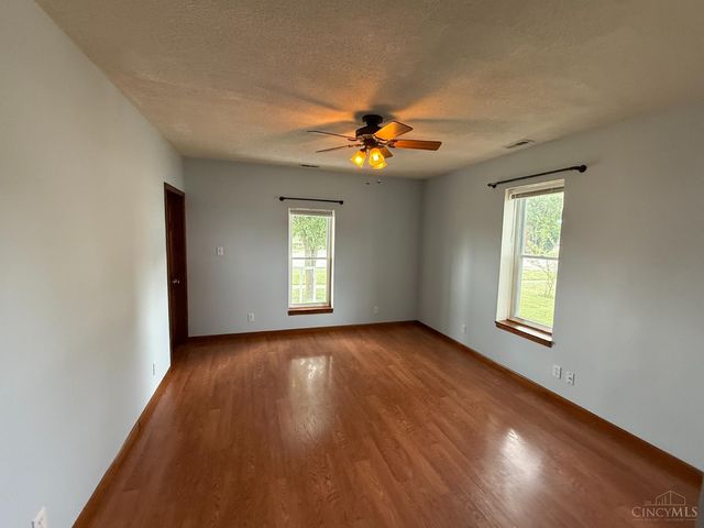 10070 St Rt 132, Pleasant Plain, OH 45162
