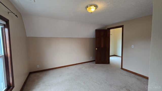 10070 St Rt 132, Pleasant Plain, OH 45162