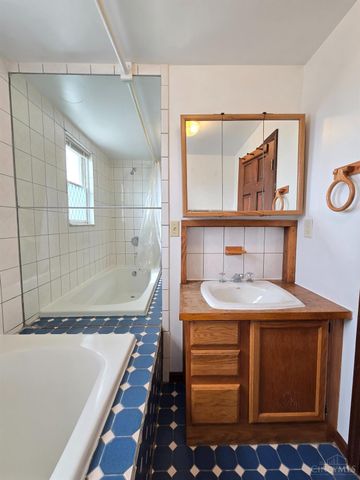 10070 St Rt 132, Pleasant Plain, OH 45162
