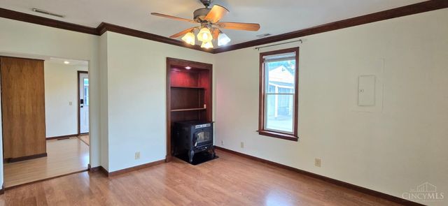 10070 St Rt 132, Pleasant Plain, OH 45162
