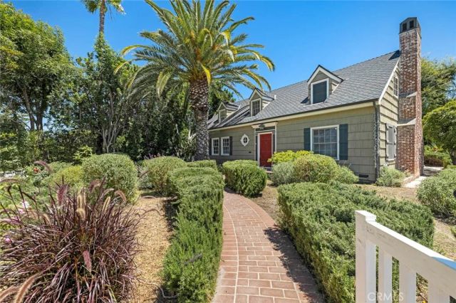 15454 Sutton Street, Sherman Oaks, CA 91403