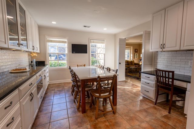 510 BERKELEY SQ, Memphis, TN 38120