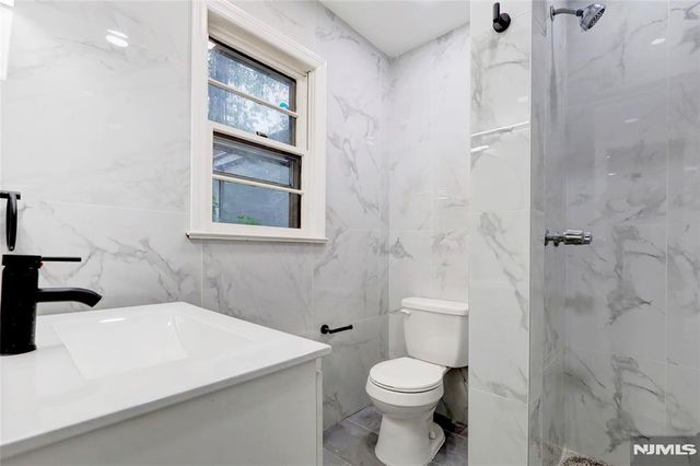 4-21 Saddle River, Fair Lawn, NJ 07410