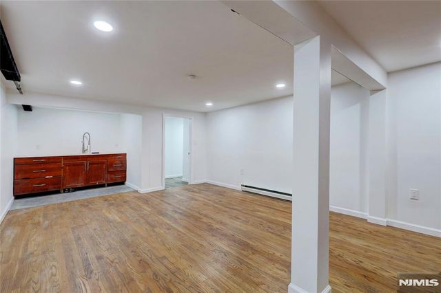 4-21 Saddle River, Fair Lawn, NJ 07410