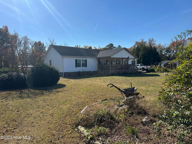 397 Spivey Road, Hobbsville, NC 27946