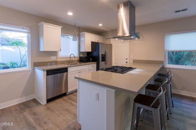 906 Seahorse Court, Ventura, CA 93001