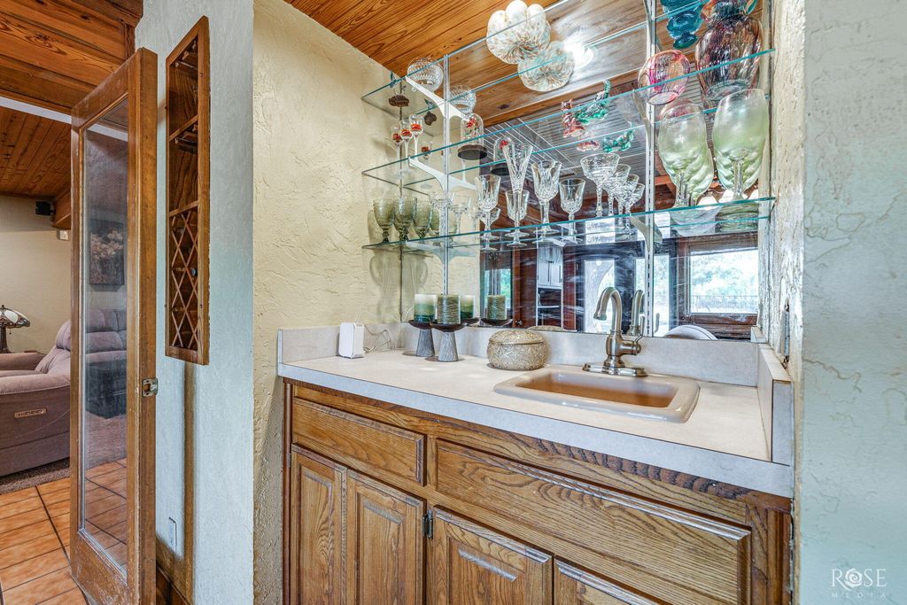 Image 11 of property listing at 1581 Becker Lane, San Angelo, TX 76904