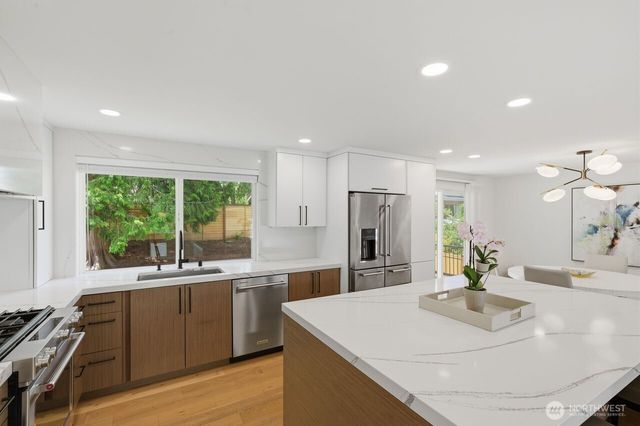 1529 172nd Place NE, Bellevue, WA 98008