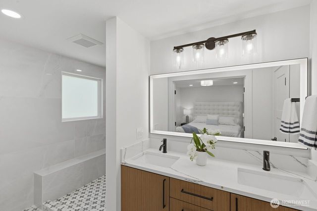 1529 172nd Place NE, Bellevue, WA 98008