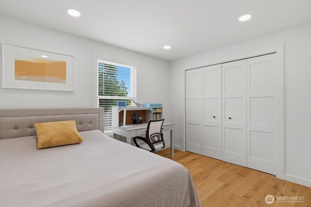 1529 172nd Place NE, Bellevue, WA 98008
