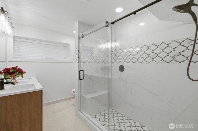 1529 172nd Place NE, Bellevue, WA 98008