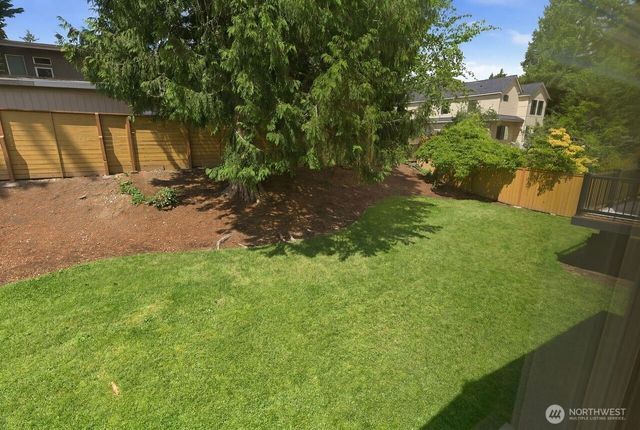 1529 172nd Place NE, Bellevue, WA 98008