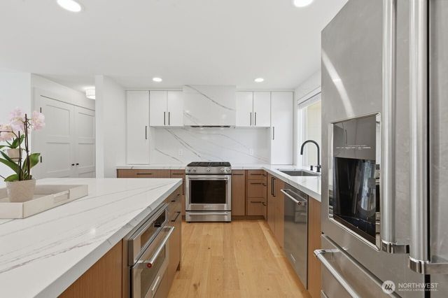 1529 172nd Place NE, Bellevue, WA 98008
