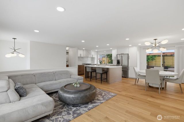 1529 172nd Place NE, Bellevue, WA 98008