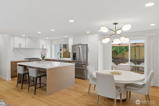 1529 172nd Place NE, Bellevue, WA 98008