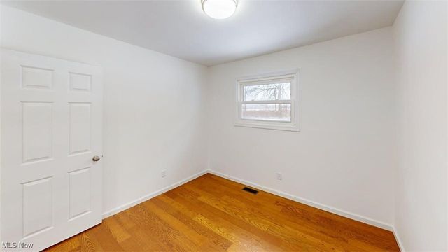 3483 Lawndale Drive, Kent, OH 44240