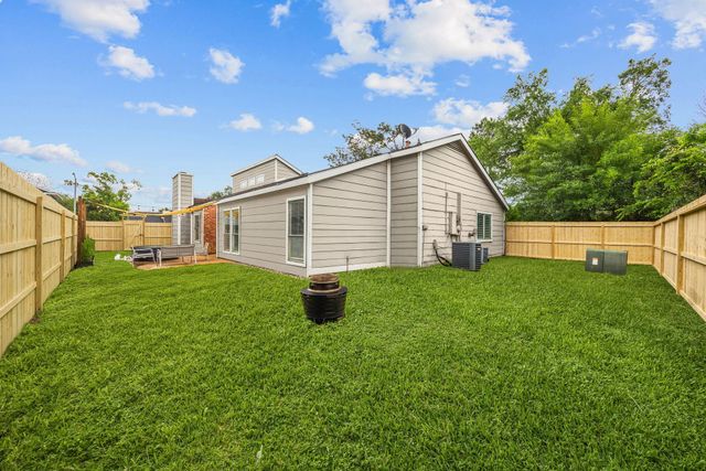 3711 Moss Tree Road, Houston, TX 77043