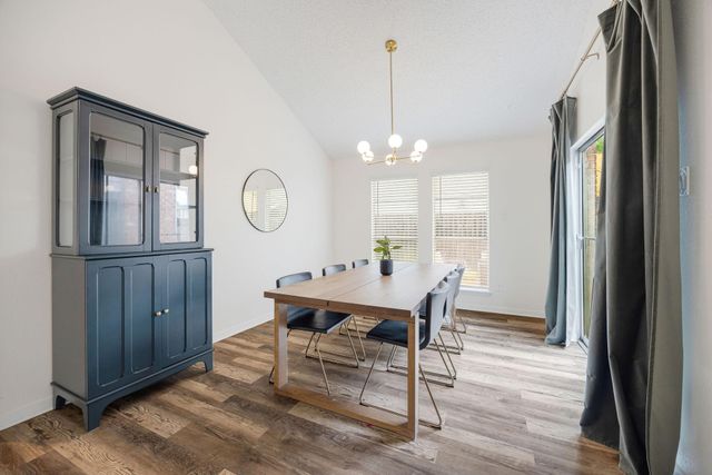 3711 Moss Tree Road, Houston, TX 77043