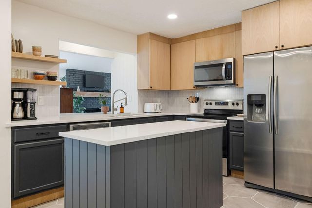 3711 Moss Tree Road, Houston, TX 77043