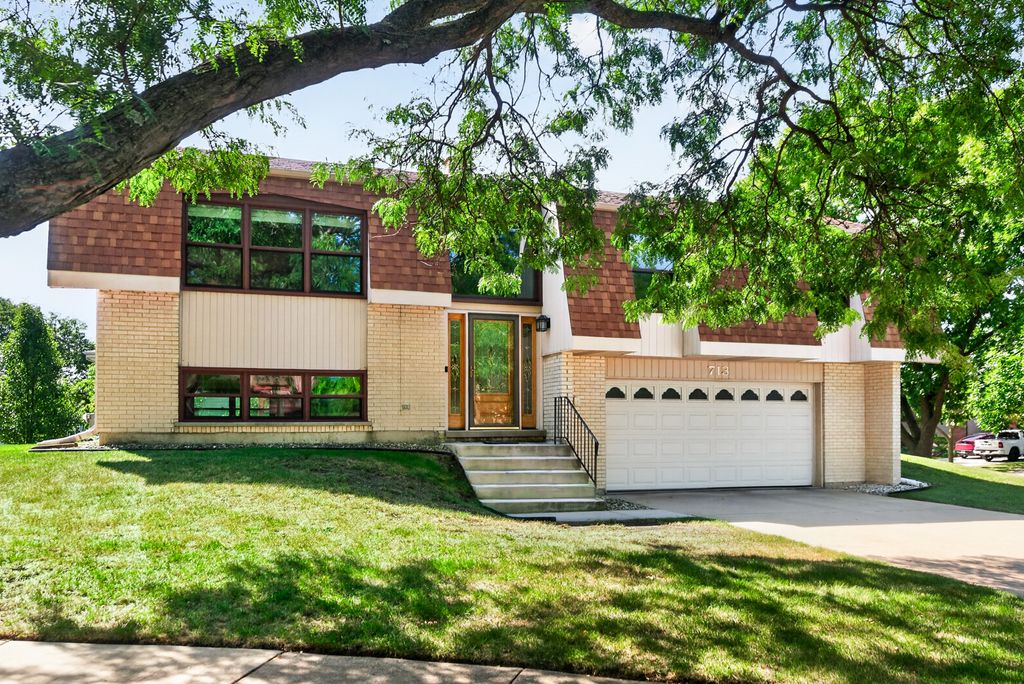713 N Elm Circle, Itasca, IL 60143 — exterior