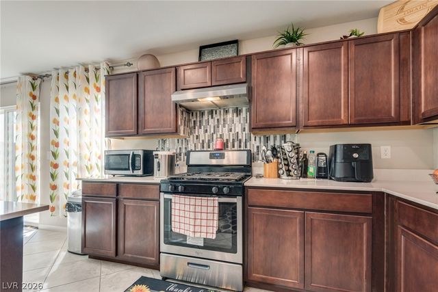 1227 Great Hollow Avenue, North Las Vegas, NV 89086