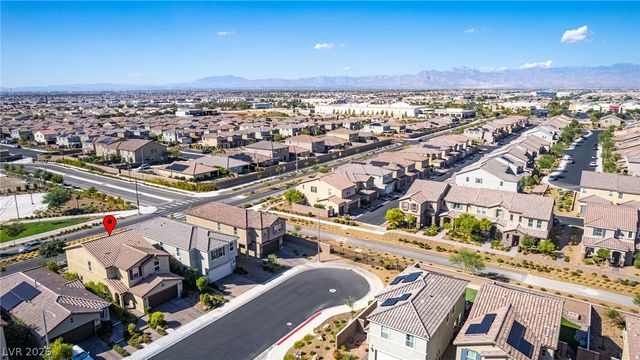 1227 Great Hollow Avenue, North Las Vegas, NV 89086