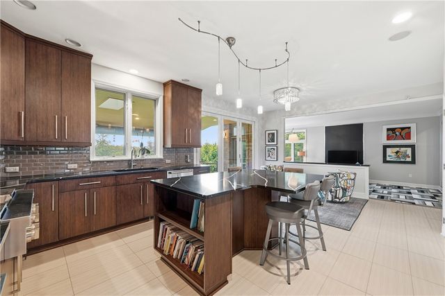 4200 MUIRFIELD CIRCLE, Collier Twp, PA 15142