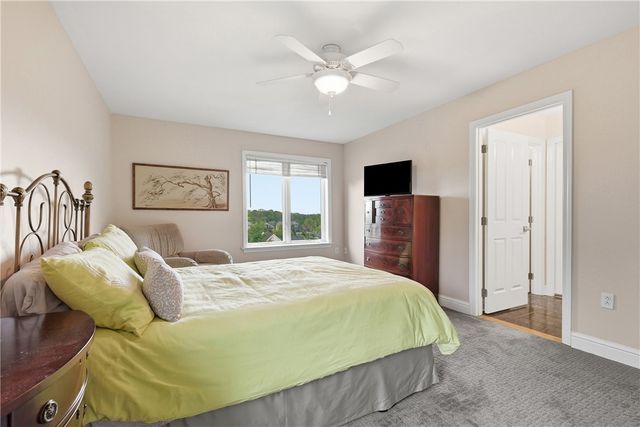 4200 MUIRFIELD CIRCLE, Collier Twp, PA 15142