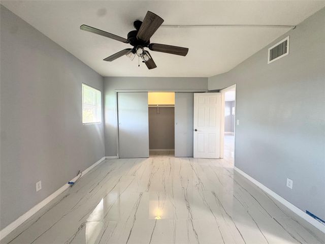 3000 NW 43rd Terrace 106, Lauderdale Lakes, FL 33313