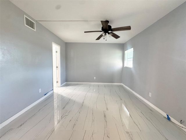 3000 NW 43rd Terrace 106, Lauderdale Lakes, FL 33313