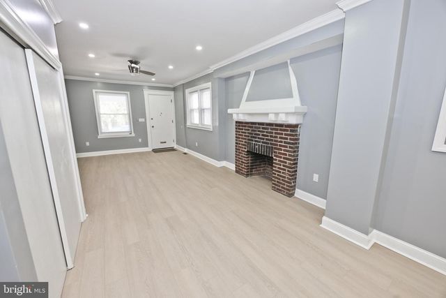 6124 WASHINGTON AVE, Philadelphia, PA 19143