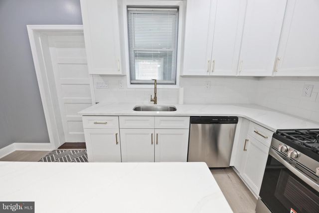 6124 WASHINGTON AVE, Philadelphia, PA 19143